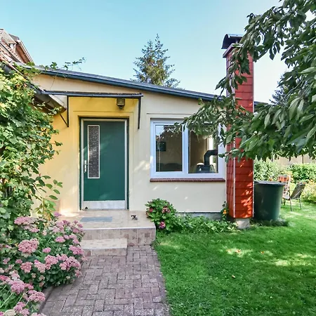 Nice In With Kitchenette Apartment Kropelin